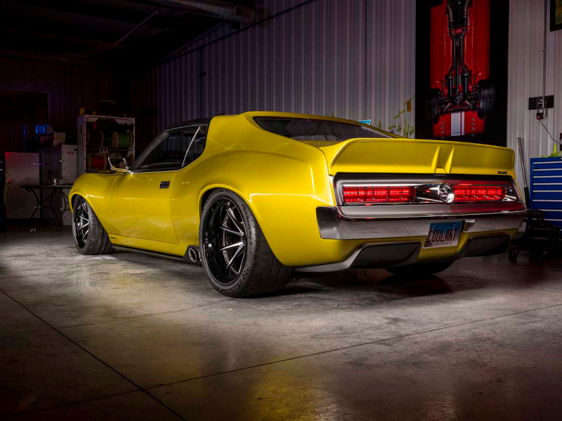 Illustration for article titled World's Greatest 1,100 Horsepower AMC Javelin AMX Now Available In JALOP GOLD